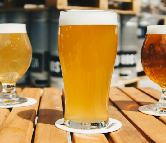 Cómo iniciar un negocio de cerveza artesanal | Pasos y claves Cómo iniciar un negocio de cerveza artesanal