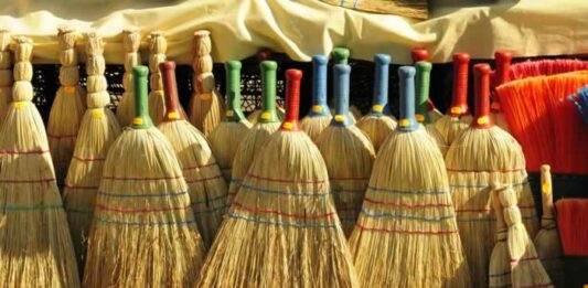 Cómo montar una fábrica de escobas