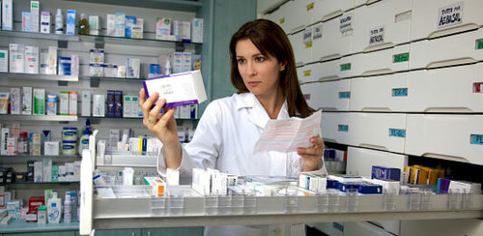 Cómo comprar una farmacia en España y ganar dinero