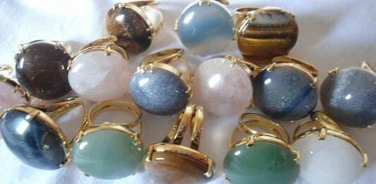 Cómo montar un negocio de lapidación de piedras preciosas