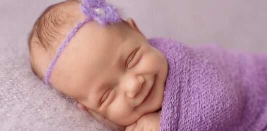 Cómo iniciar un negocio de sesión de fotos para recién nacidos