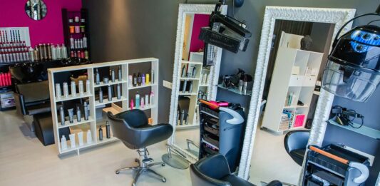 Cómo abrir un salón de belleza | Guía para abrir tu salón en un local, móvil o en casa Cómo abrir un salón de belleza guía
