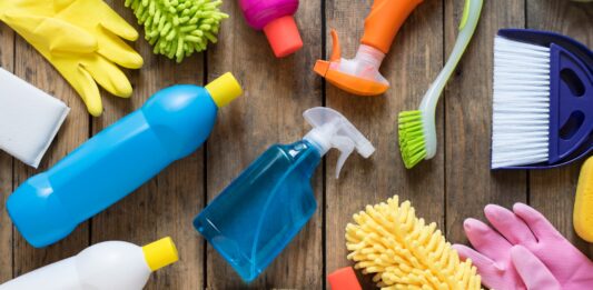 Cómo montar una empresa de limpieza | Pasos y consejos para triunfar herramientas de limpieza