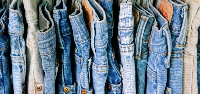 Conjunto de blue jeans como los que ofrece Mud Jeans