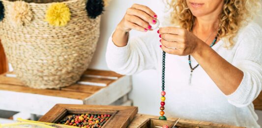 Cómo montar una tienda de bisutería artesanal montar tienda bisuteria