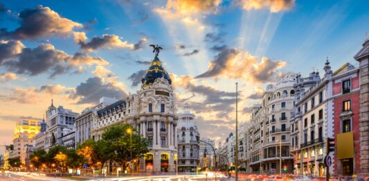 Dónde invertir en Madrid | Las mejores zonas para montar tu negocio Dónde invertir en Madrid: Mejores lugares