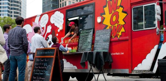 «Food truck» | Cómo emprender con los restaurantes sobre ruedas camión-de-comida-rápida