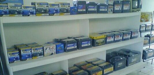 Cómo montar una tienda de baterías para vehículos