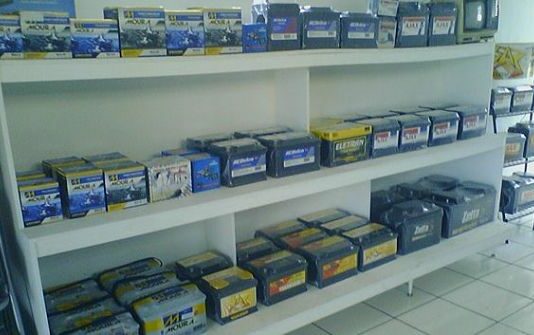 Cómo montar una tienda de baterías para vehículos