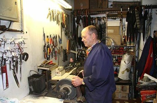 Cómo montar una cuchillería o taller de cuchillas