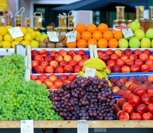 Puesto de frutas: cómo montar y vender en la calle