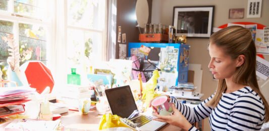 Ideas de negocios en casa | ¡Escoge uno y mejora tus finanzas sin invertir mucho!