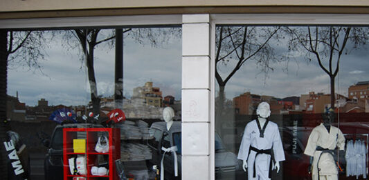 Cómo iniciar una tienda de artículos para luchas y artes marciales