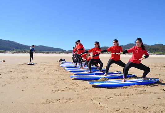 Cómo ganar dinero dando clases de surf