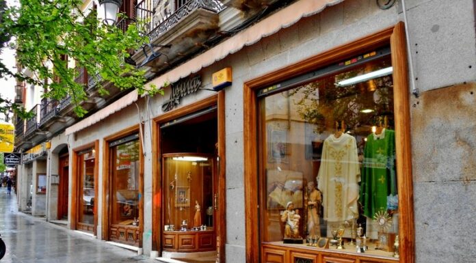 Cómo montar una tienda de artículos religiosos