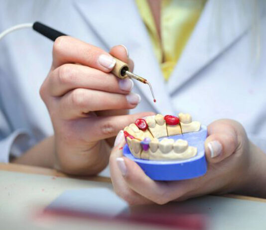 Cómo montar un laboratorio de prótesis dentaria