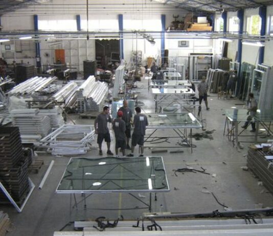 Cómo montar una fábrica de marcos de aluminio