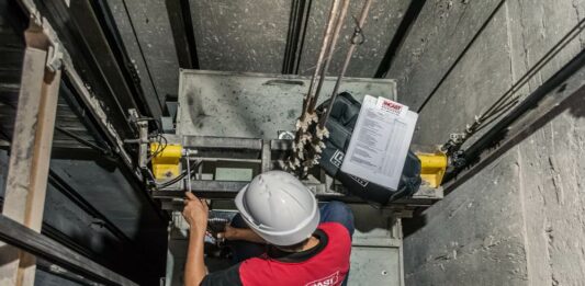 Cómo montar un negocio de mantenimiento de ascensores