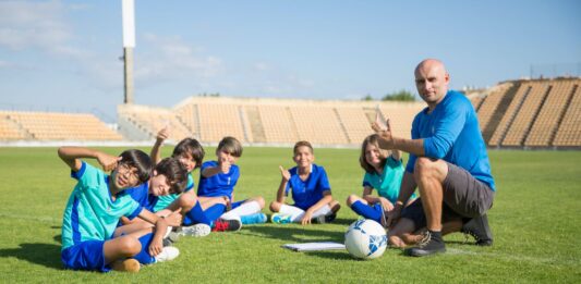 12 franquicias de escuelas de fútbol | Lleva la pasión a los más chicos Franquicias de escuelas de fútbol