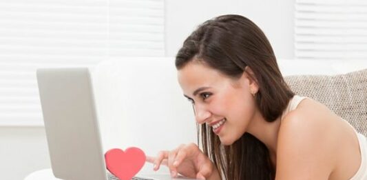 Cómo abrir un casas de citas para encuentros físicos