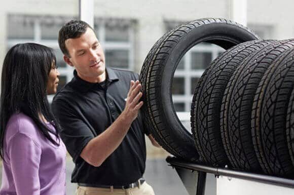 Cómo aperturar una tienda de neumáticos o llantas