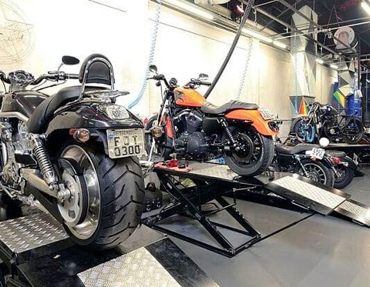 Cómo montar un taller de motos: ¡consejos para tener éxito!