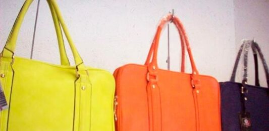 Cómo montar una fábrica de bolsos: ¡guía paso a paso!