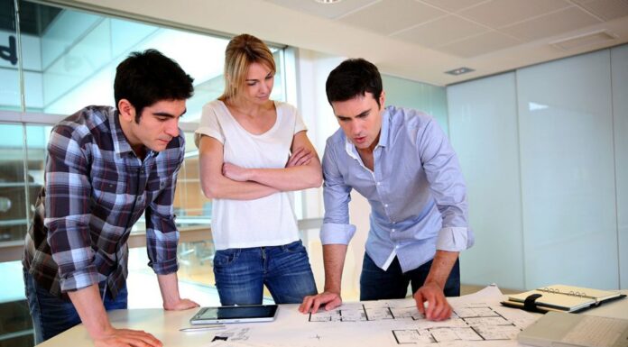 Profesiones que faltan en Europa: cuáles son los profesionales más buscados