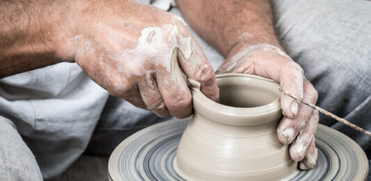 Ceramista o alfarero: ¿Cómo convertirse en uno? ¿Da dinero? ¡Descúbrelo ahora!