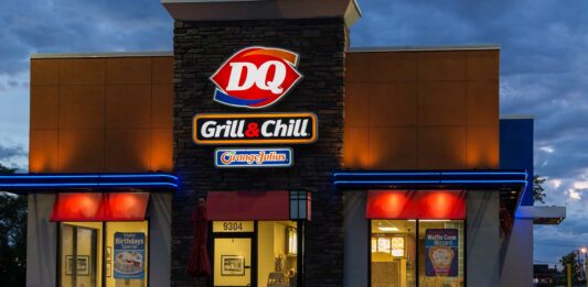 Franquicia Dairy Queen | Costos, requisitos y pasos para abrir tu propio local vista-frontal-de-una-franquicia-dairy-queen