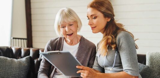 Franquicias para la tercera edad | 7 negocios de asistencia a adultos mayores Franquicias para la tercera edad - 7 negocios