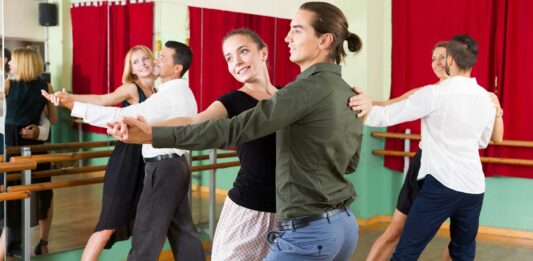 Cómo montar una academia de baile | Guía para iniciar este negocio con éxito Guía sobre cómo montar una academia de baile