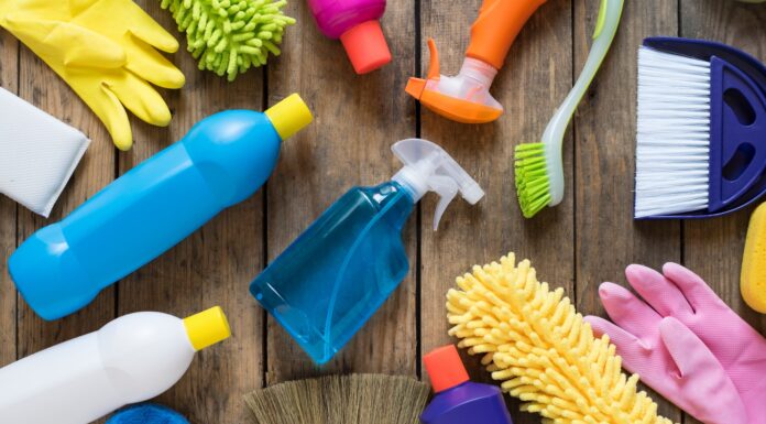 Cómo montar una empresa de limpieza | Pasos y consejos para triunfar herramientas de limpieza