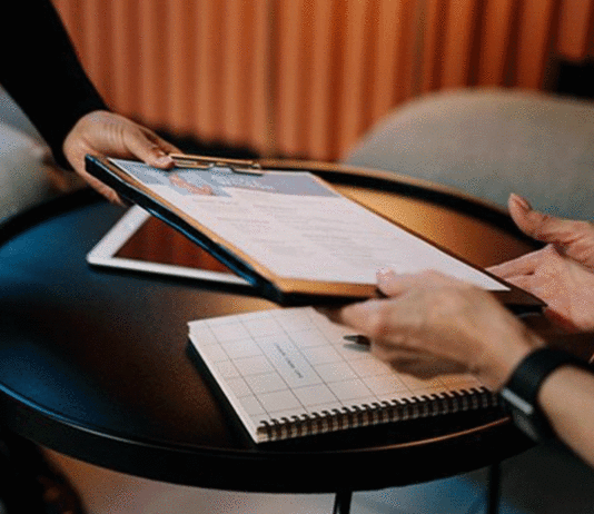 Las 4 cosas qué debe incluir tu currículum al migrar de profesión curriculum migrar de profesion