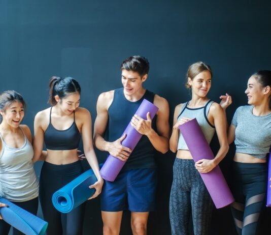 Cómo abrir un centro de yoga | Guía para un negocio exitoso Cómo abrir un centro de yoga