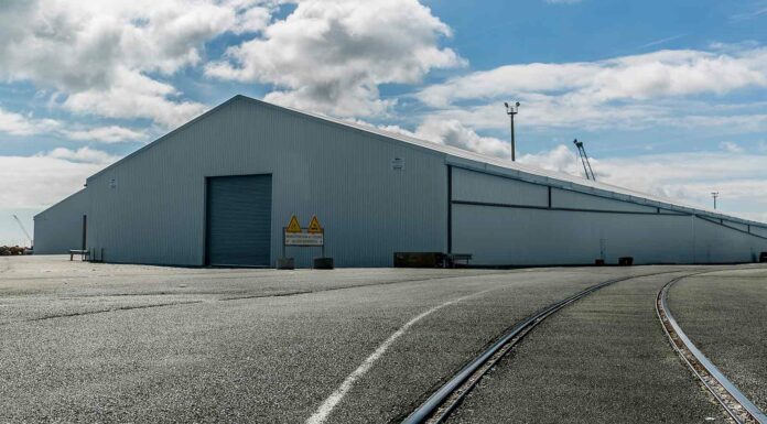 ¿Por qué es una buena inversión alquilar un hangar industrial? hangar industrial