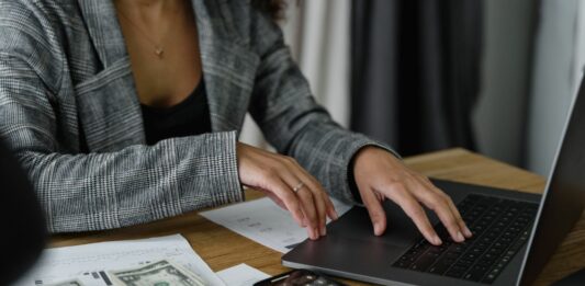 5 Tips para gestionar las nóminas de tu empresa con eficacia 5 Tips para gestionar las nóminas de tu empresa con eficacia
