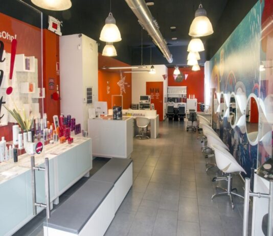 Franquicia Oh My Cut! | Vende belleza con consumo inteligente Franquicia Oh My Cut ¿Cómo empezar una?