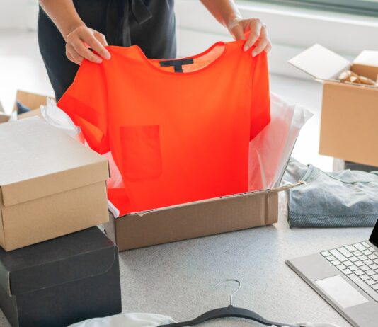 Cómo crear una marca de ropa | Lee estos 10 pasos y hazte del mercado Cómo crear una marca de ropa en 10 pasos