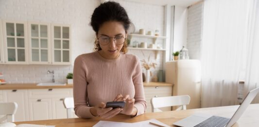 ¿Qué debe tener una aplicación de cuentas por cobrar? 6 aspectos a tener en cuenta