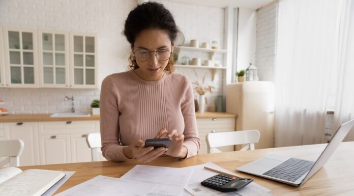 ¿Qué debe tener una aplicación de cuentas por cobrar? 6 aspectos a tener en cuenta