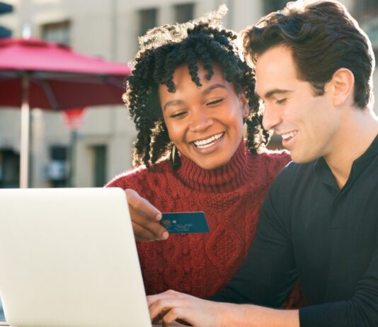 Auge e impacto económico de las plataformas de juego en línea Qué es WooCommerce