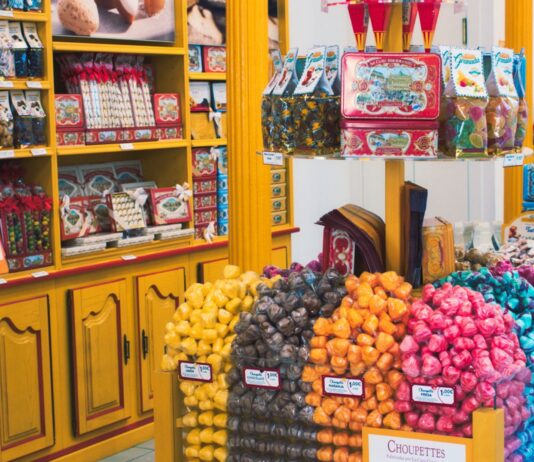 Montar una dulcería: gran oportunidad para emprender Local de venta de dulces
