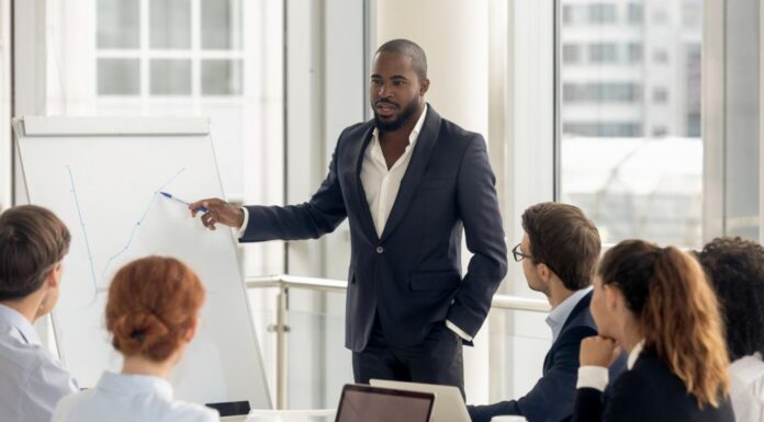 Qué es una escuela de negocios y cómo montar una | El paso a paso Profesor de ideas de negocios