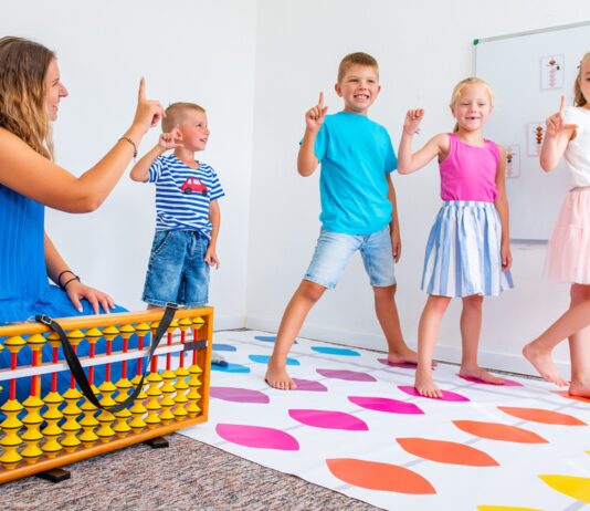 Cómo abrir negocio de sala de juegos para niños | Guía básica Abrir un negocio de sala de juegos para niños