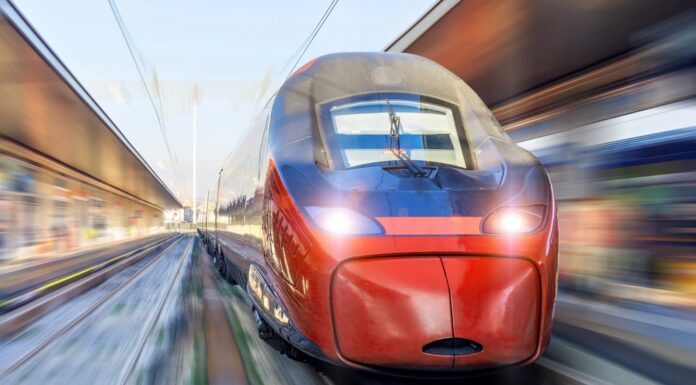 Las flechas rojas de iryo, tu nueva compañía de trenes en España Las flechas rojas de iryo, tu nueva compañía de trenes en España