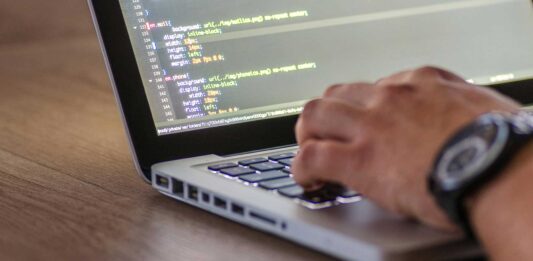 Cómo escoger el mejor software de gestión para el sector de la energía Cómo escoger el mejor software de gestión para el sector de la energía