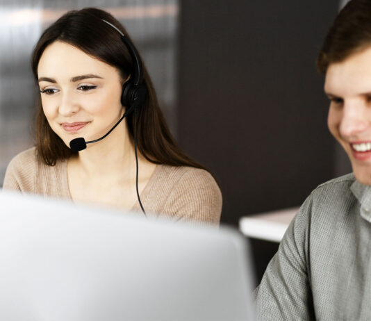 Proporcionar un servicio al cliente óptimo: la importancia del soporte técnico proporcionar-un-servicio-al-cliente-optimo-en-los-casinos-online